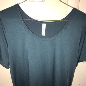 LuLaRoe Steel Blue XL Classic Tee